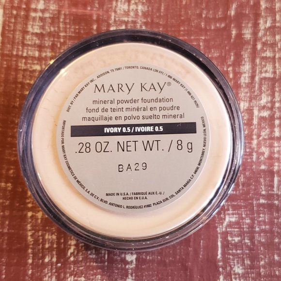 Mary Kay Other - Ivory 0.5 Mary Kay Mineral Powder Foundation